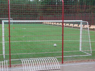 Stadiums, sports grounds, tennis courts fencing