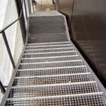 Gratings and staircases