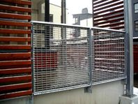 Gratings and staircases