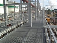 Gratings and staircases