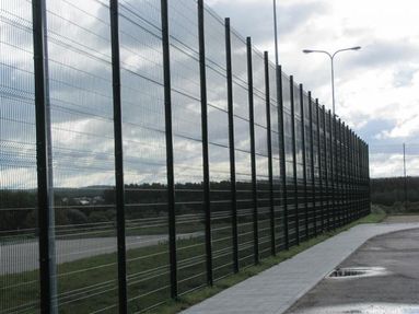 Stadiums, sports grounds, tennis courts fencing