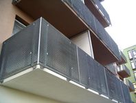 Gratings and staircases